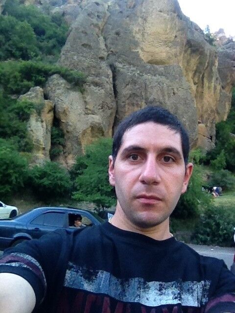  ,   Serjik, 33 ,   ,   , c 