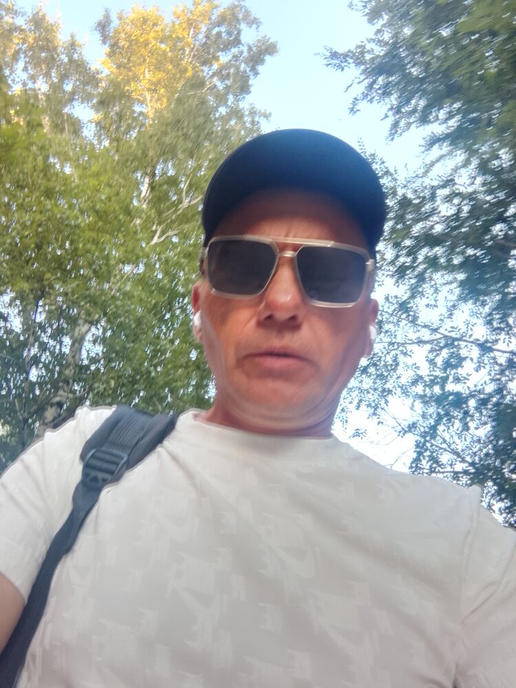  52594780  Igor, 43 ,    