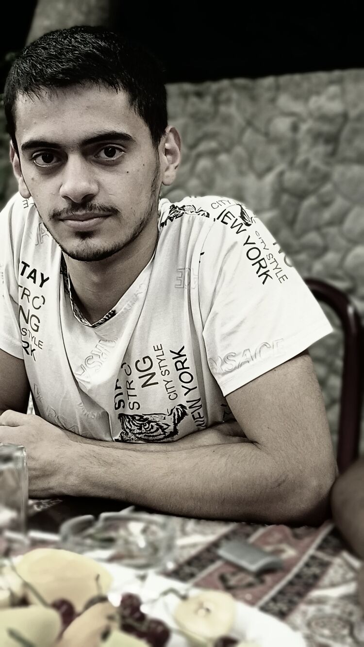  36805420  Samir, 23 ,    