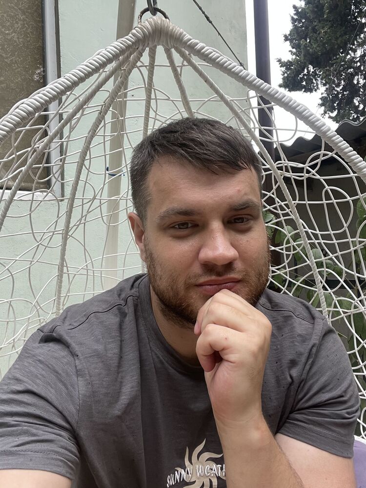  53943240  Martin, 33 ,    