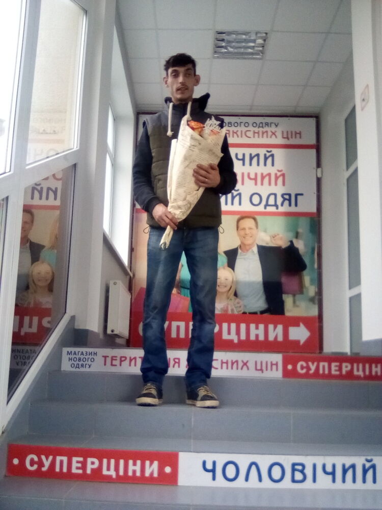  ,   Ruslan, 33 ,   ,   , c 