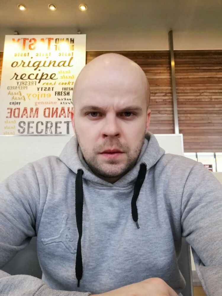  ,   Egor Shirik, 32 ,   