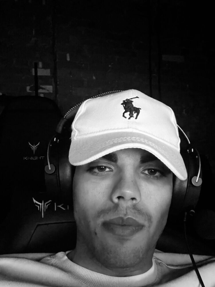  45214130  , 21 ,    -