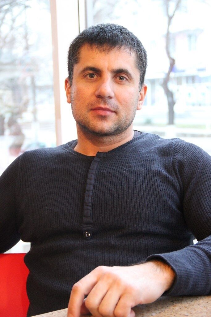  ,   Aleks, 40 ,   ,   