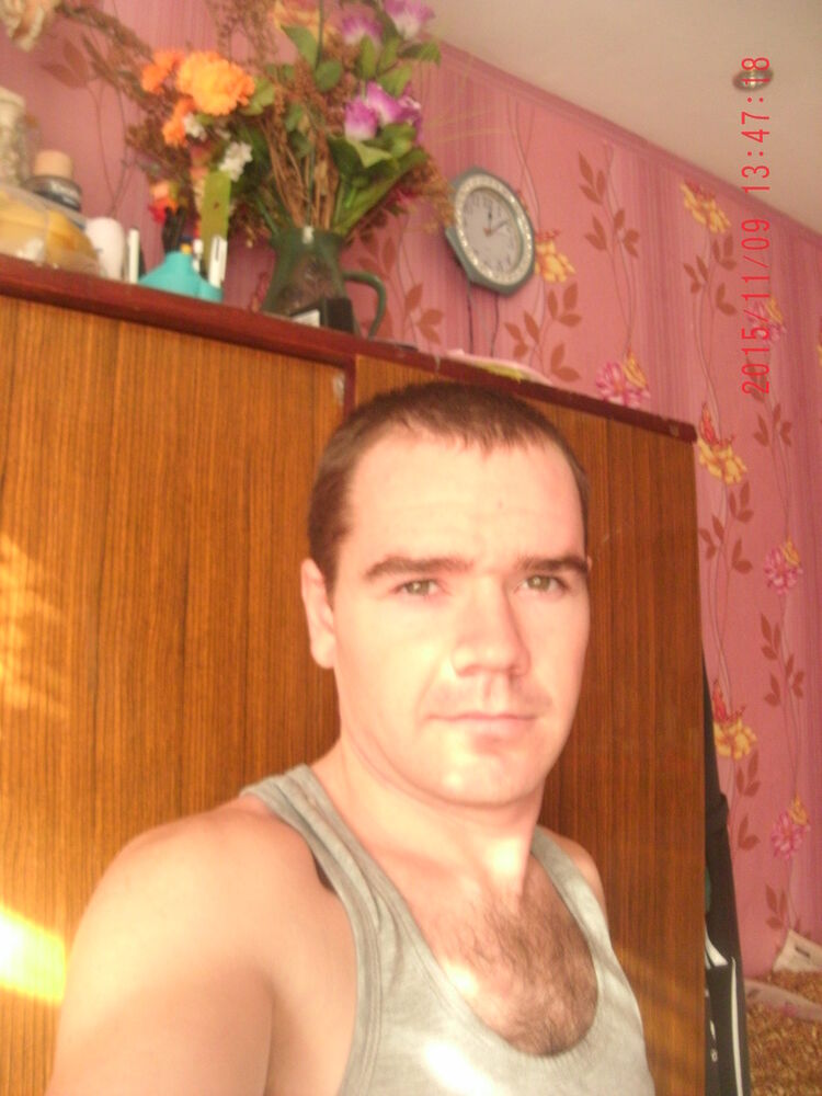  7257590  Sasa, 35 ,    