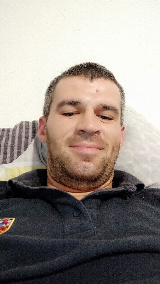  21020280  , 40 ,    Bytom