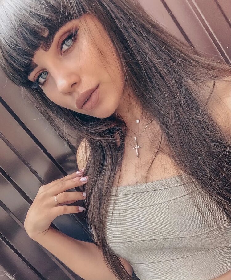  46983230  , 22 ,    