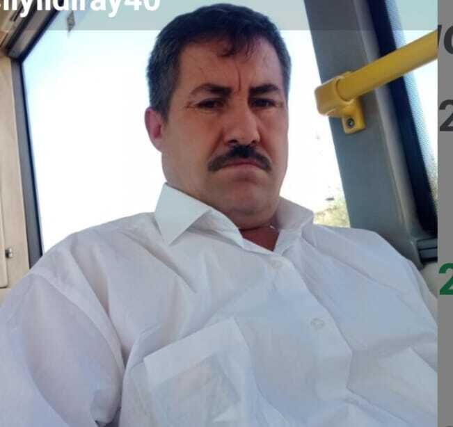  49935650  Yildiray, 44 ,    