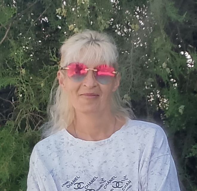  ,   Tamara, 52 ,   c , 