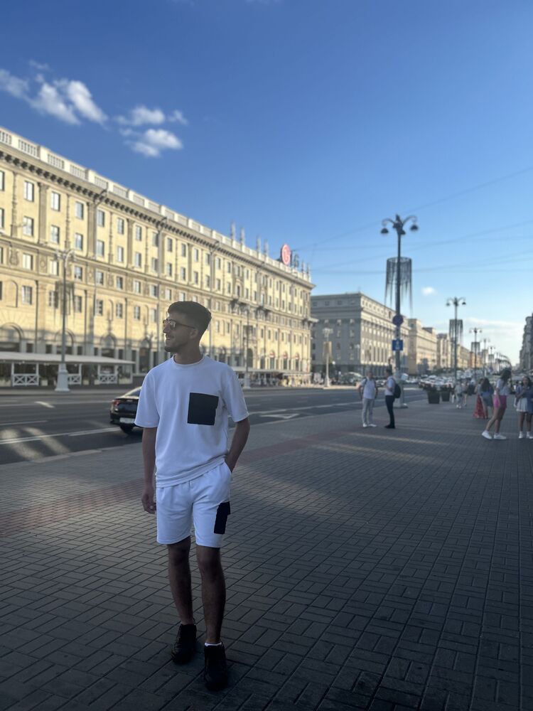  44542280  Nouh, 23 ,    