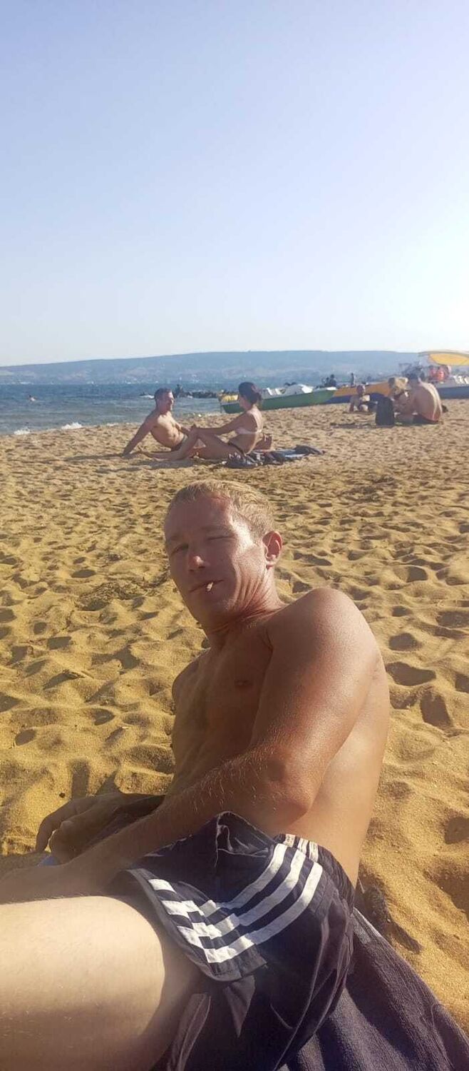  36595430  , 32 ,    