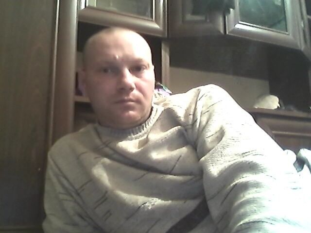  4173960  Ivan, 48 ,    