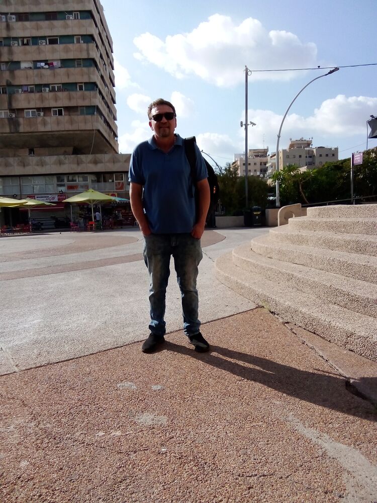  39090870  , 53 ,    Azor