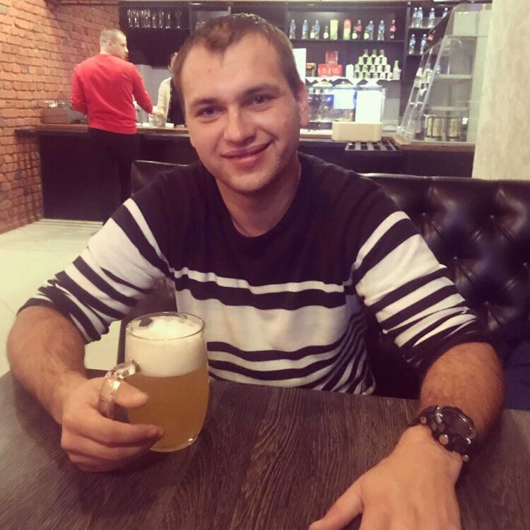  29670830  Pavel, 28 ,    