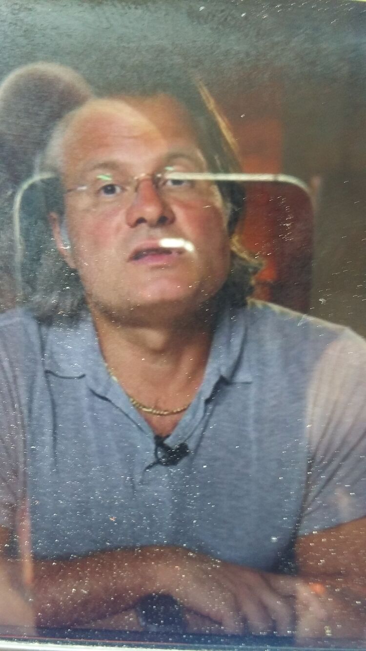  44337230  , 57 ,    