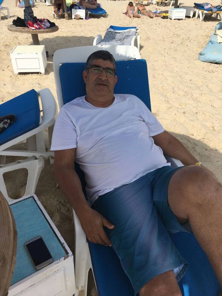  20951630  Kamel, 65 ,    Algiers