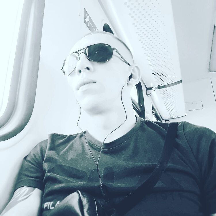  ,   Niki, 35 ,   ,   , c , 