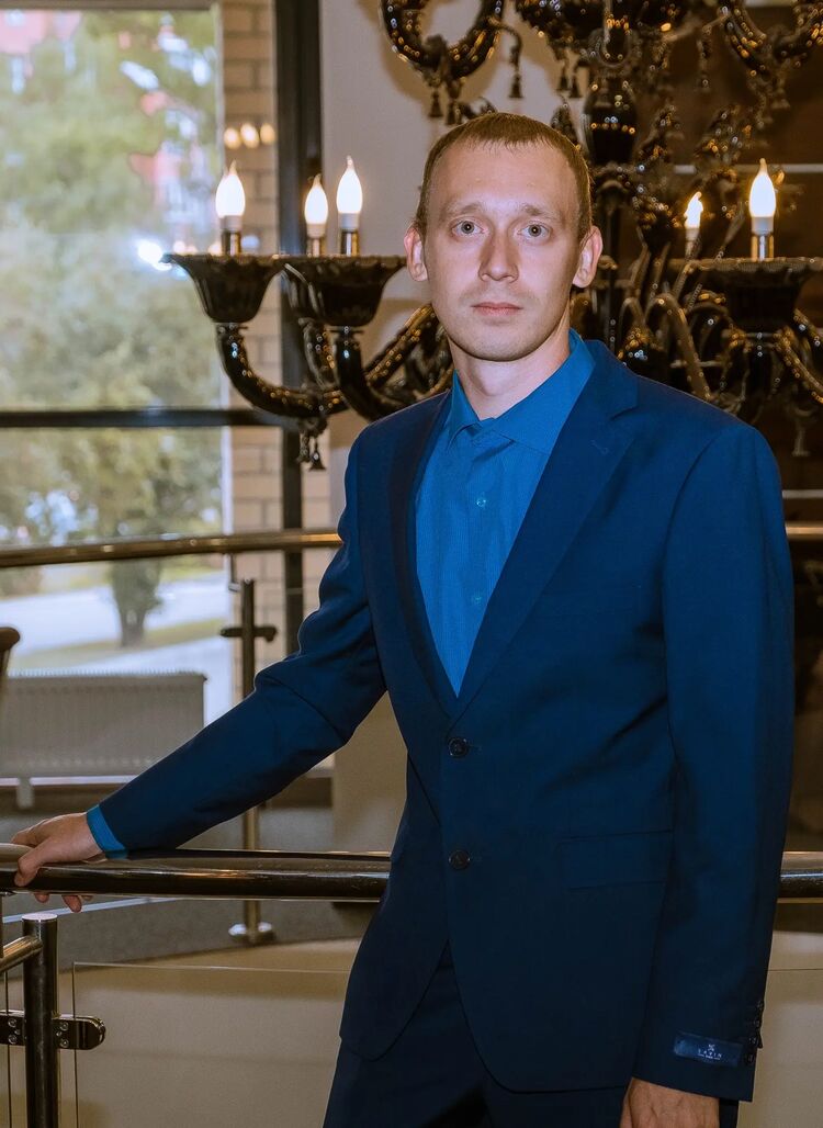  48322220  Vadim, 31 ,    
