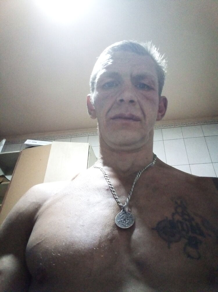  22897270  , 43 ,     
