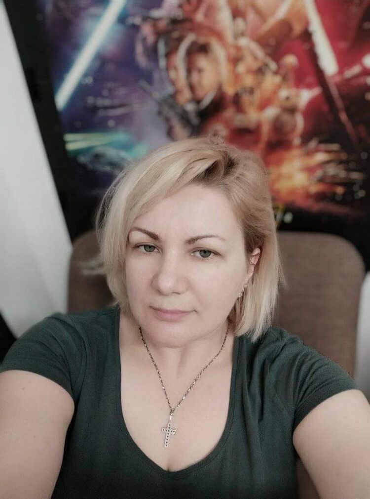  52867460  Aljona, 46 ,    Praha