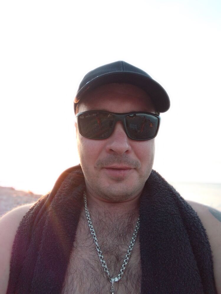  ,   Valera, 40 ,   ,   