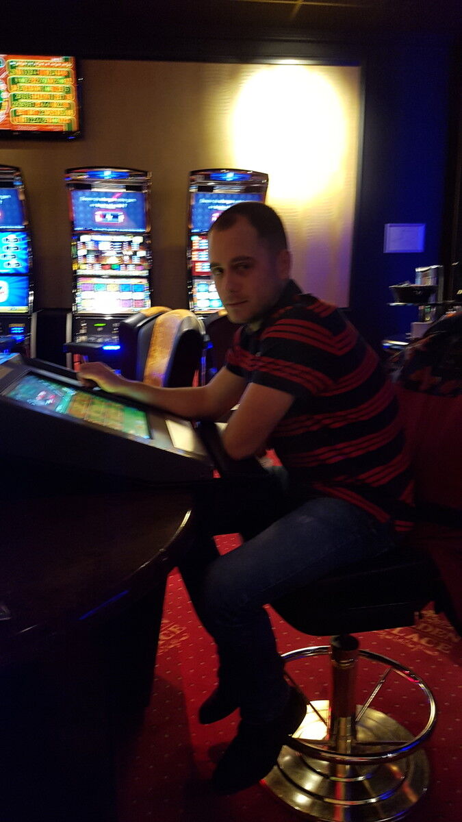  ,   Dima, 32 ,   ,   , c 