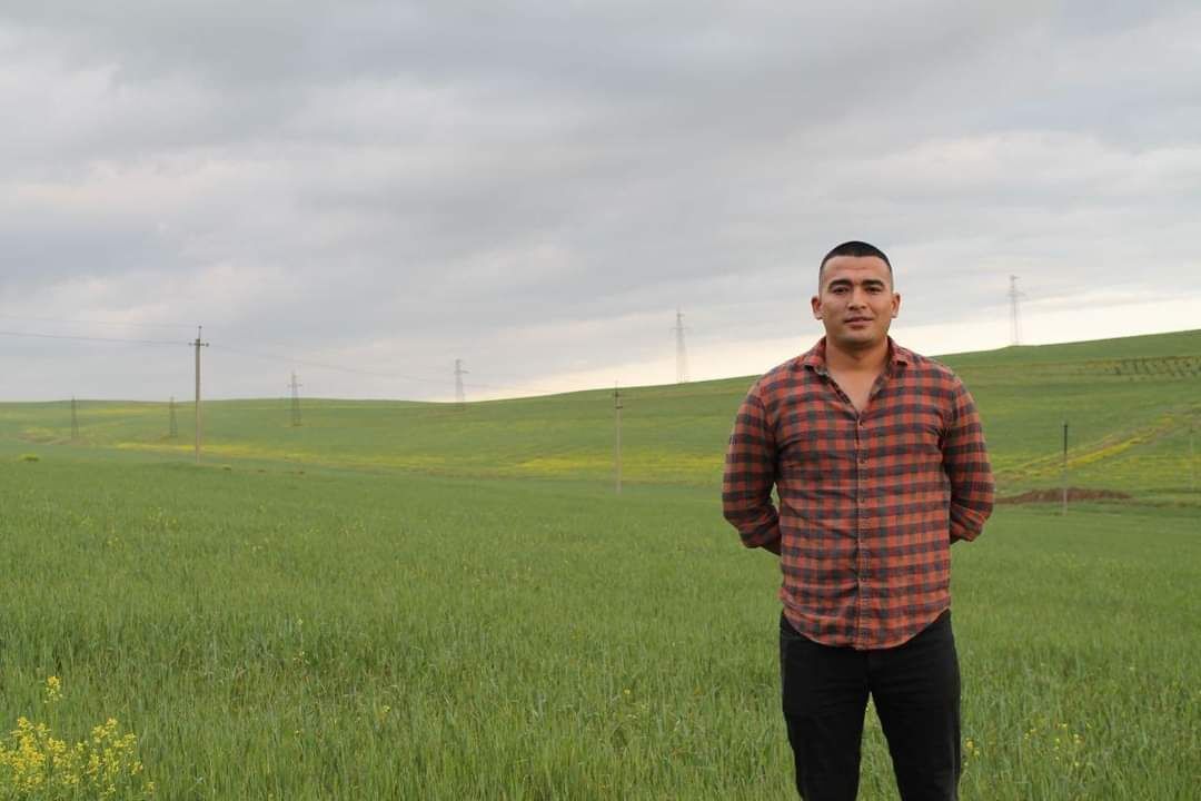   ,   KHamdam, 32 ,   ,   