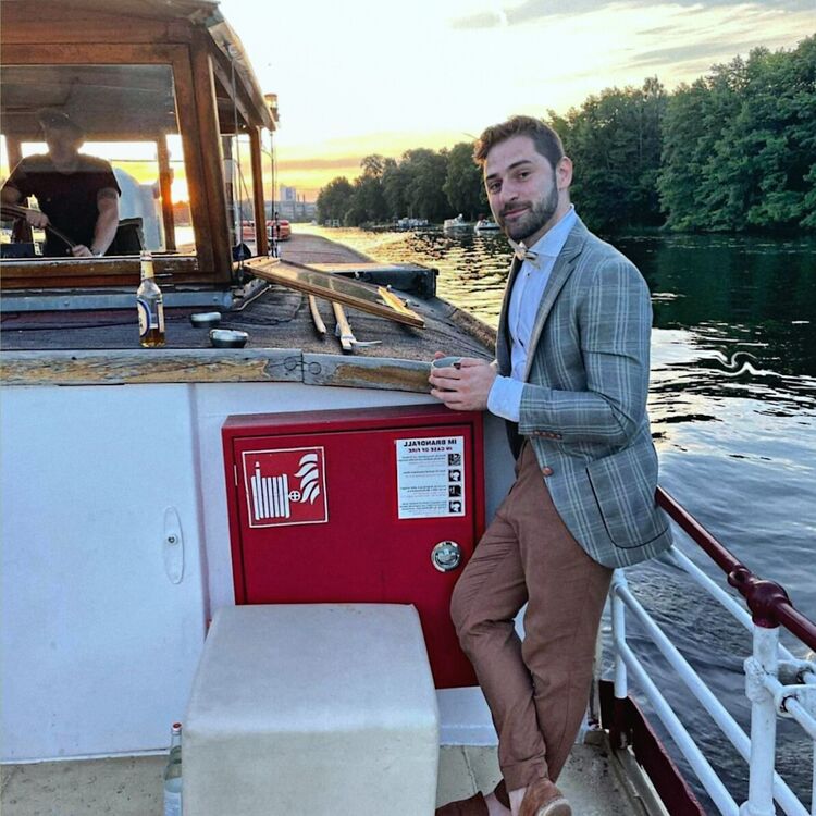 ���� 56032360 ������� �������, 37 ���, ���� ���������� � ������