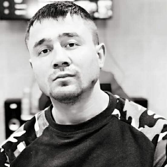  21410400  Andrei, 35 ,    