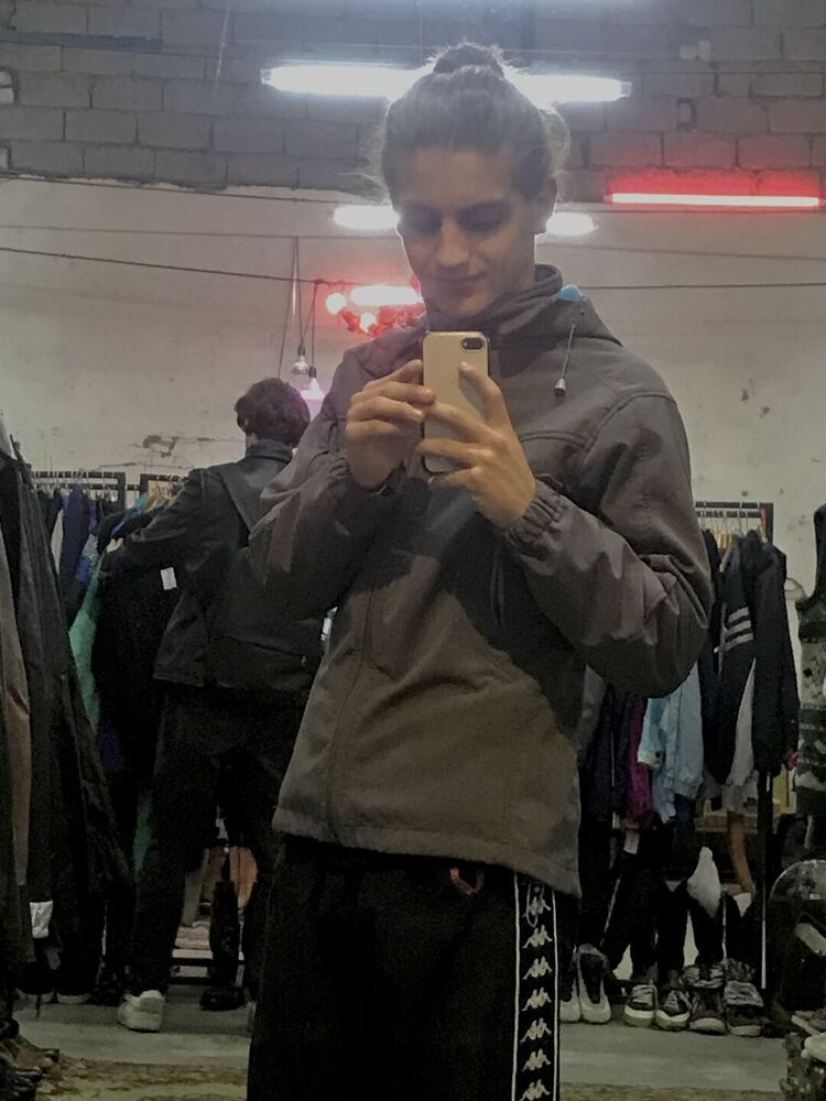  33119310  George, 26 ,    