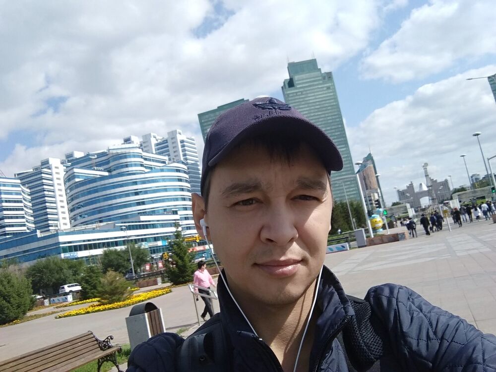  16904120  Andrey, 38 ,    