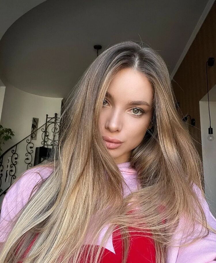  ,   Vika, 22 ,   ,   , c , 