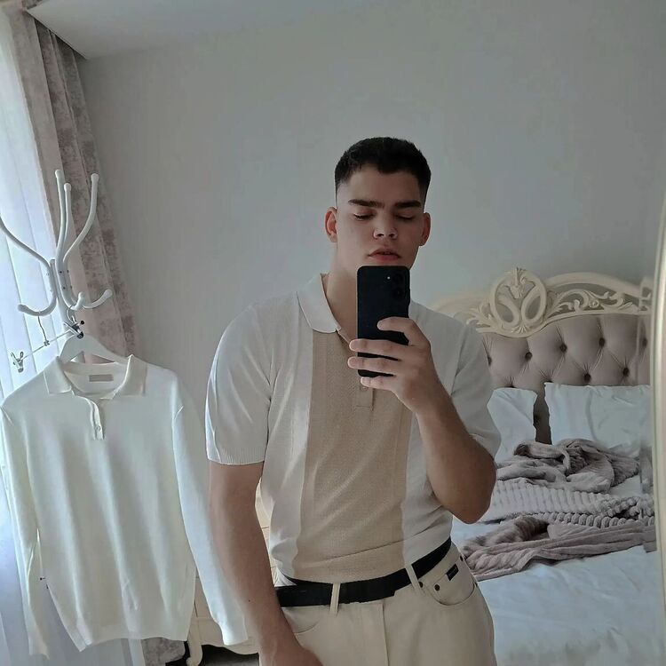  45373560  , 23 ,     