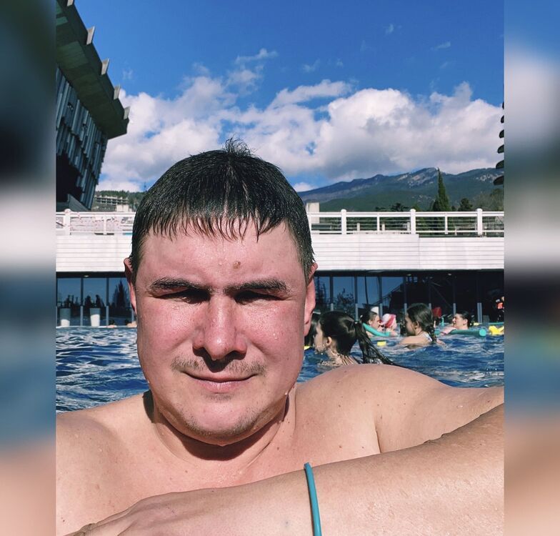  26361610  Mihail, 33 ,    