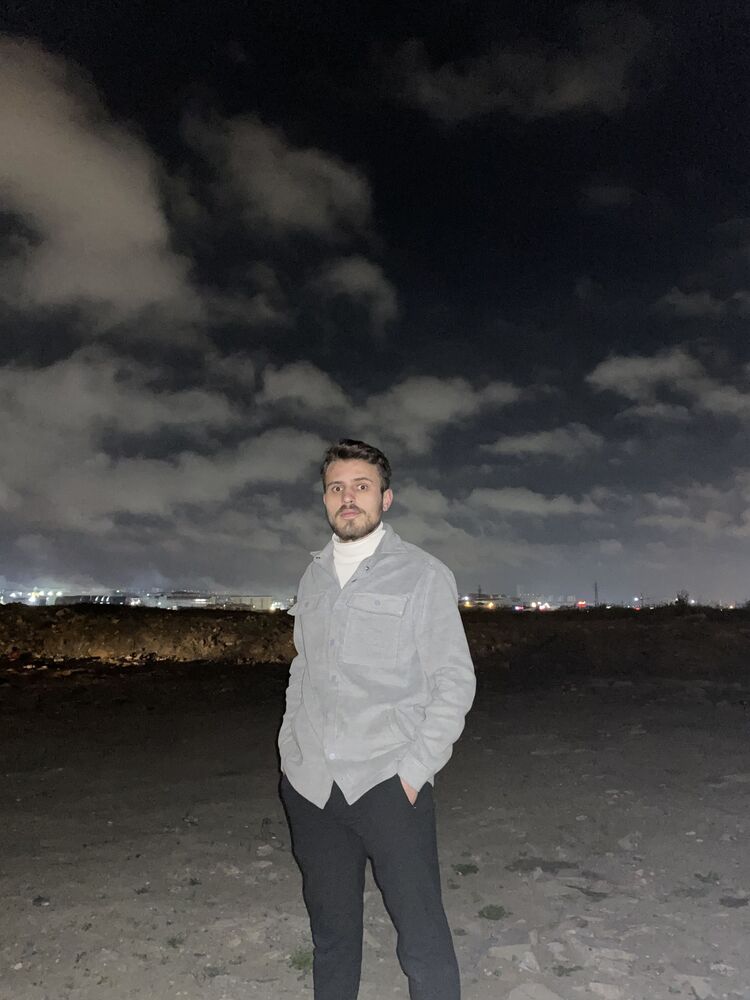  38244770  Mahmut, 23 ,    