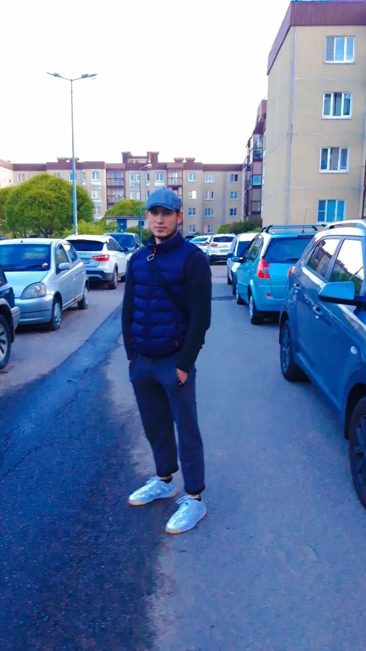  ,   Azizbek, 23 ,   ,   