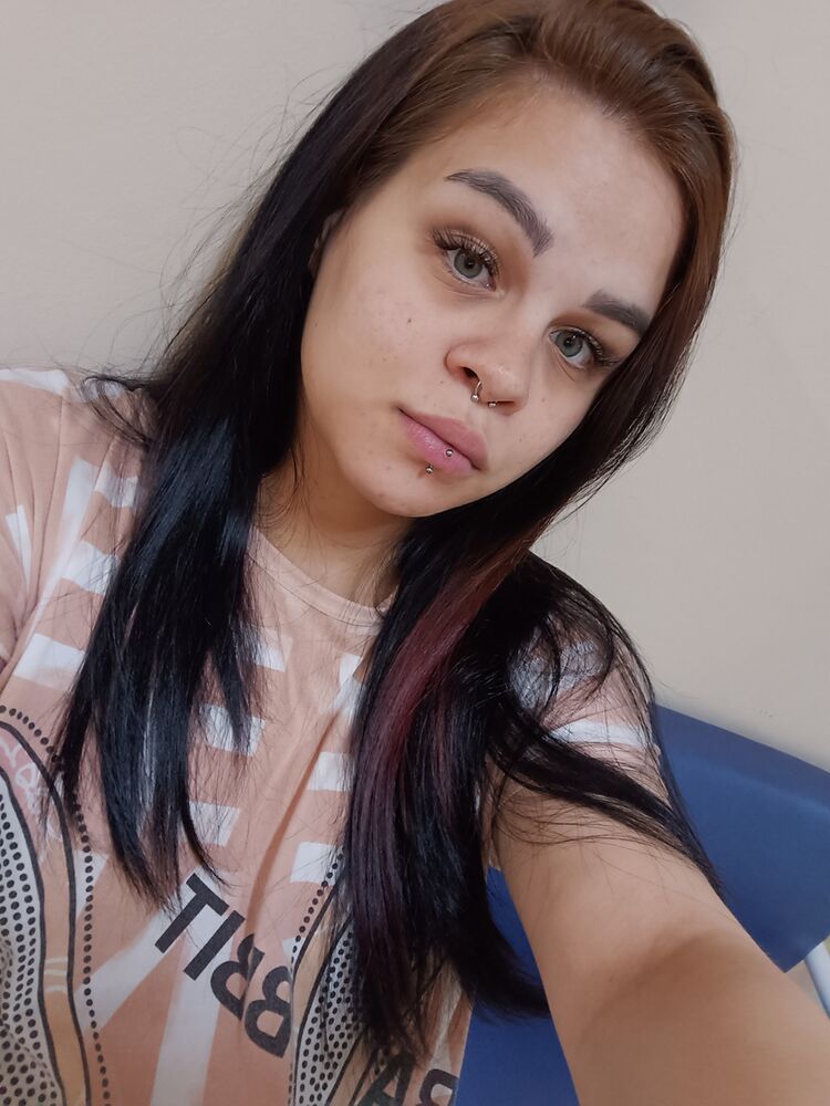  44324780  , 21 ,    