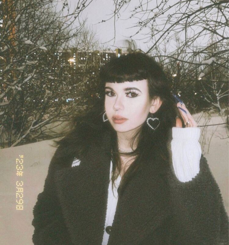  -,   , 21 ,     , c 