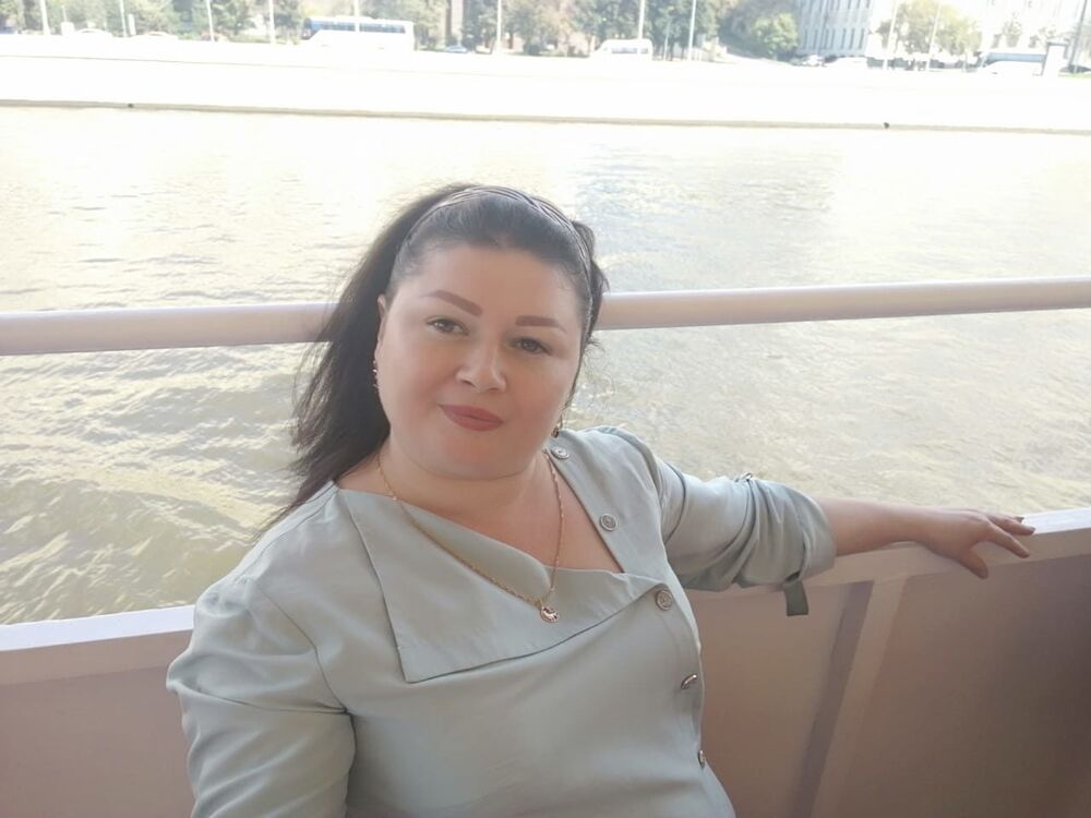  53729400  Alla, 39 ,    