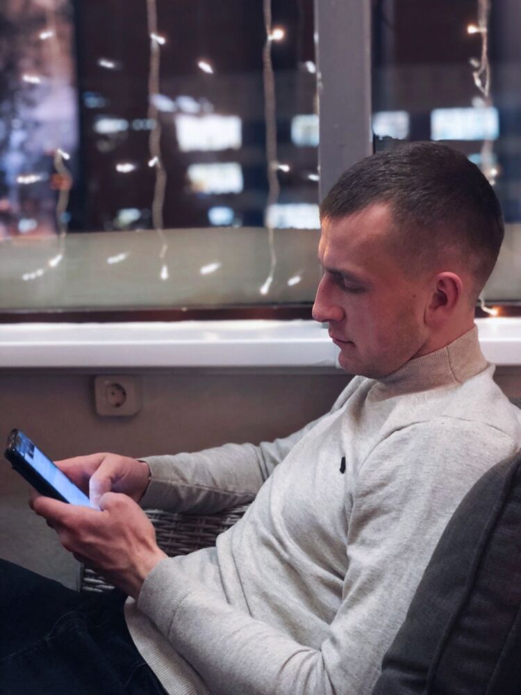  54469700  , 33 ,    -