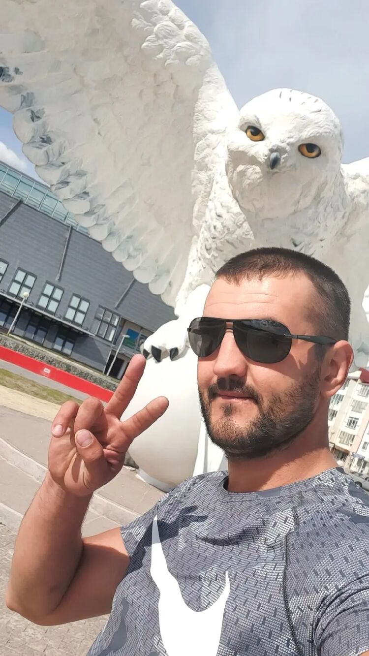  ,   Oleg, 37 ,   ,   , c 