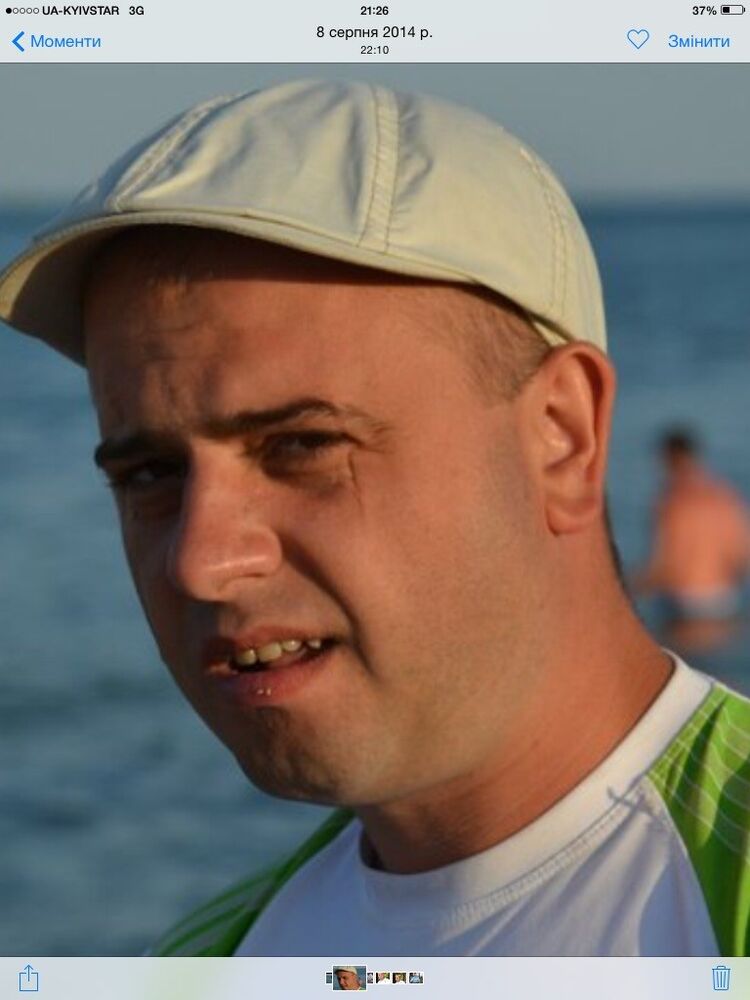  ,   Vova, 42 ,   