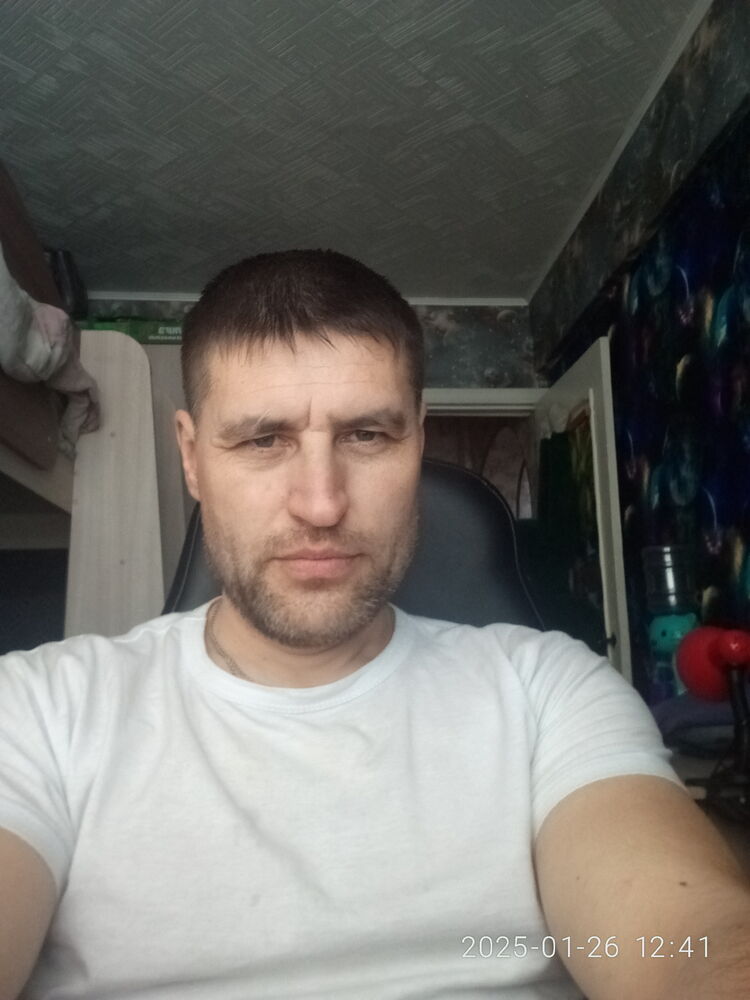  53795580  Vitalii, 40 ,    -