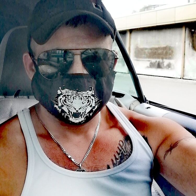  21539110  , 42 ,    