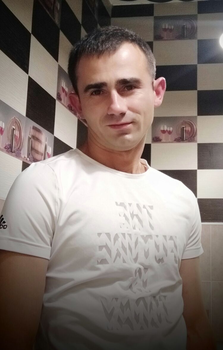  43553270  , 37 ,    As