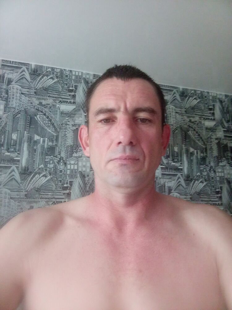  51393840  Zemfir, 39 ,    