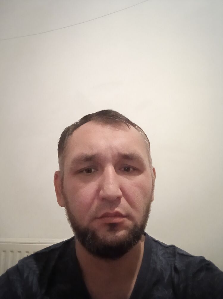  -,   Ikram, 35 ,   ,   , c 