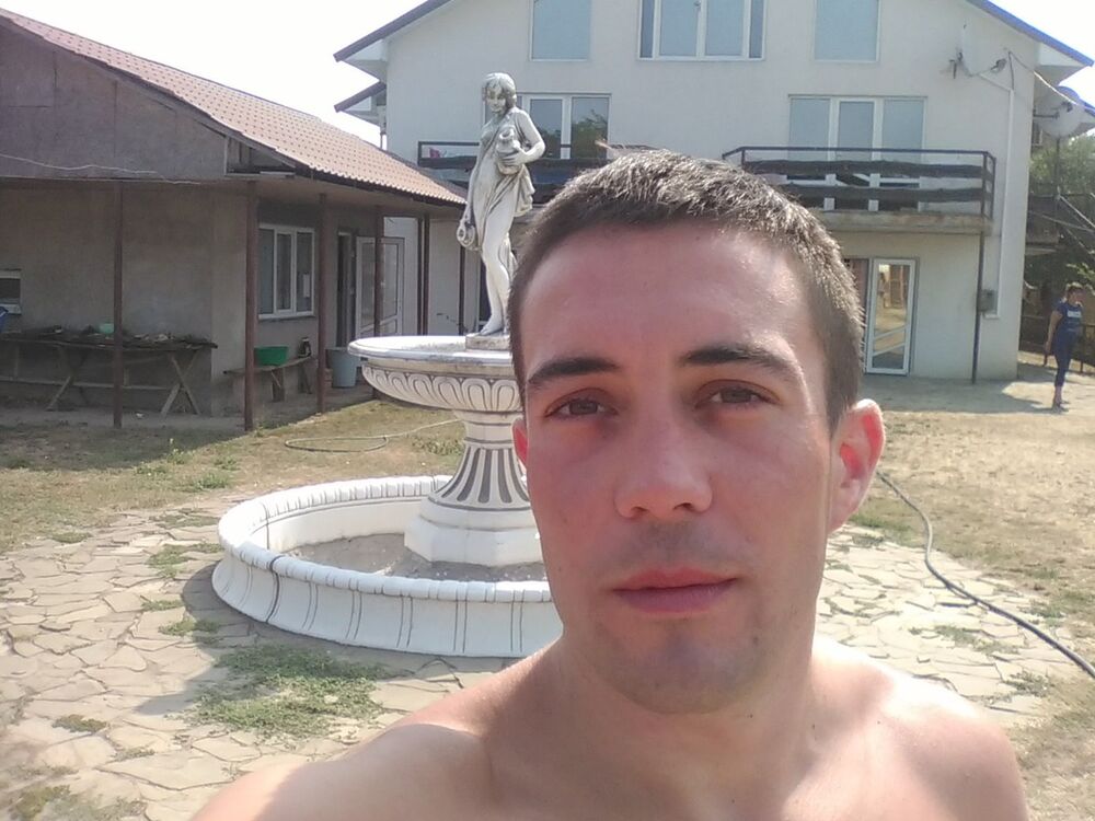  10123850  Oleg, 31 ,    