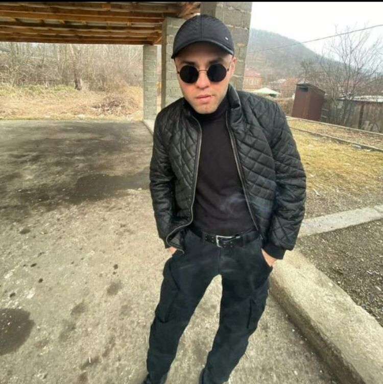 ���� 43663710 ������� ������, 34 ����, ���� ���������� � ������