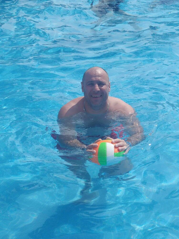  37751370  Anatolie, 39 ,    